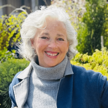 Deborah Lauter